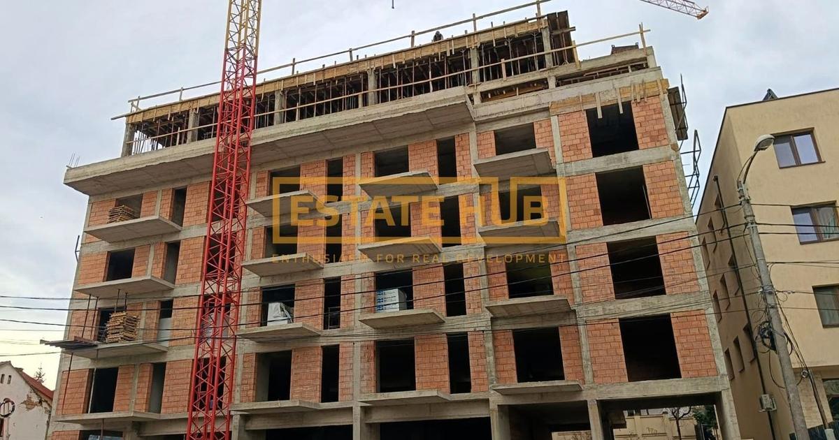 Apartament semidecomandat cu 3 camere în zona Semicentral, Cluj-Napoca