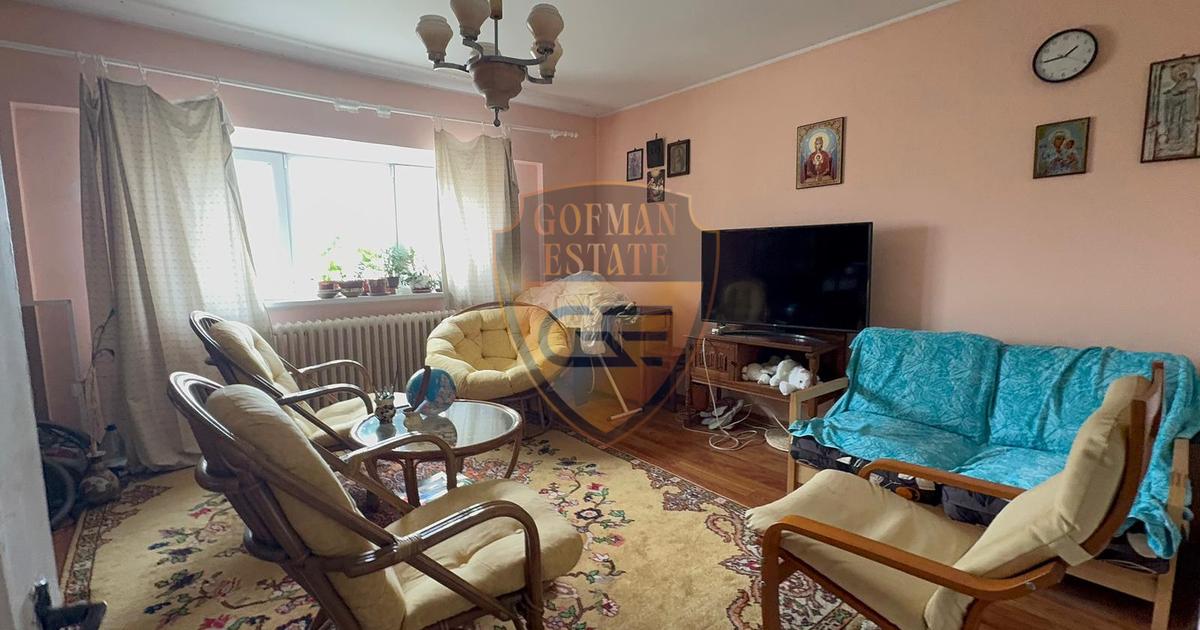 Apartament decomandat cu 3 camere în zona Capitol, Constanța