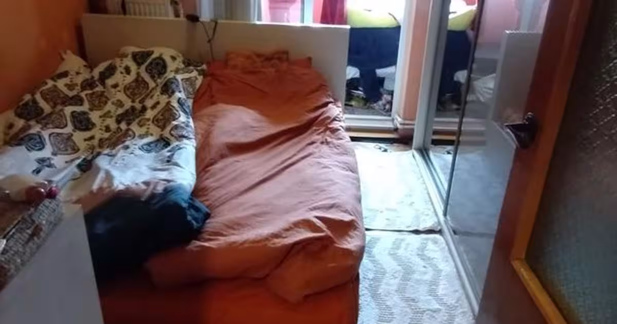 Apartament decomandat cu 4 camere în zona Dacia, Constanța