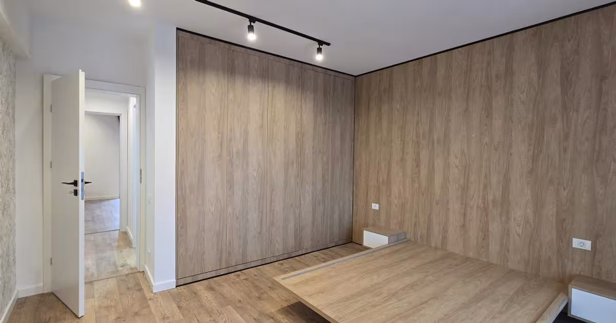Apartament decomandat cu 3 camere în zona Dacia, Constanța