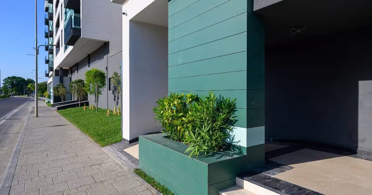 Apartament semidecomandat cu 3 camere în zona Faleza Nord, Constanța