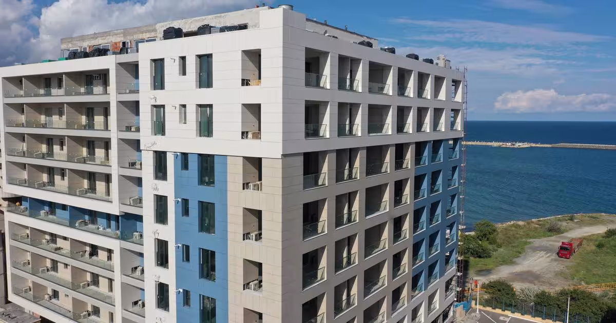 Apartament decomandat cu 2 camere în zona Faleza Nord, Constanța