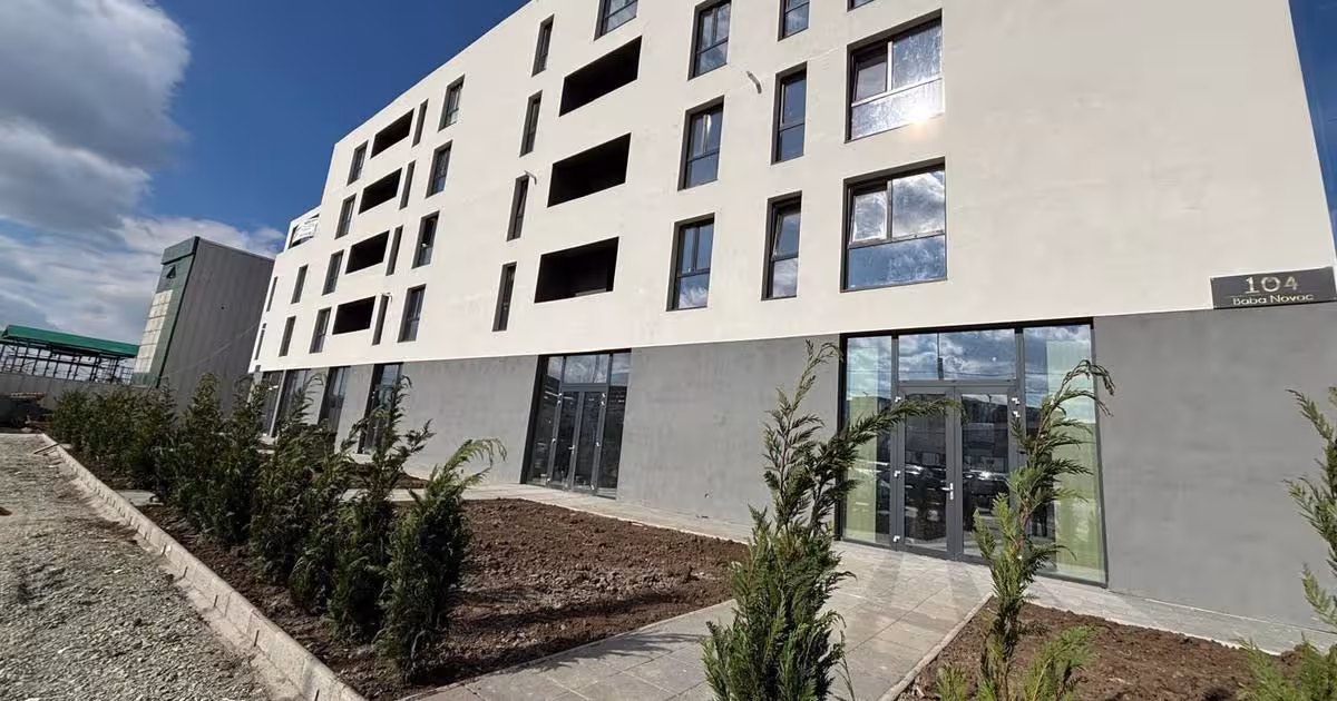 Apartament decomandat cu 4 camere în zona Kamsas, Constanța