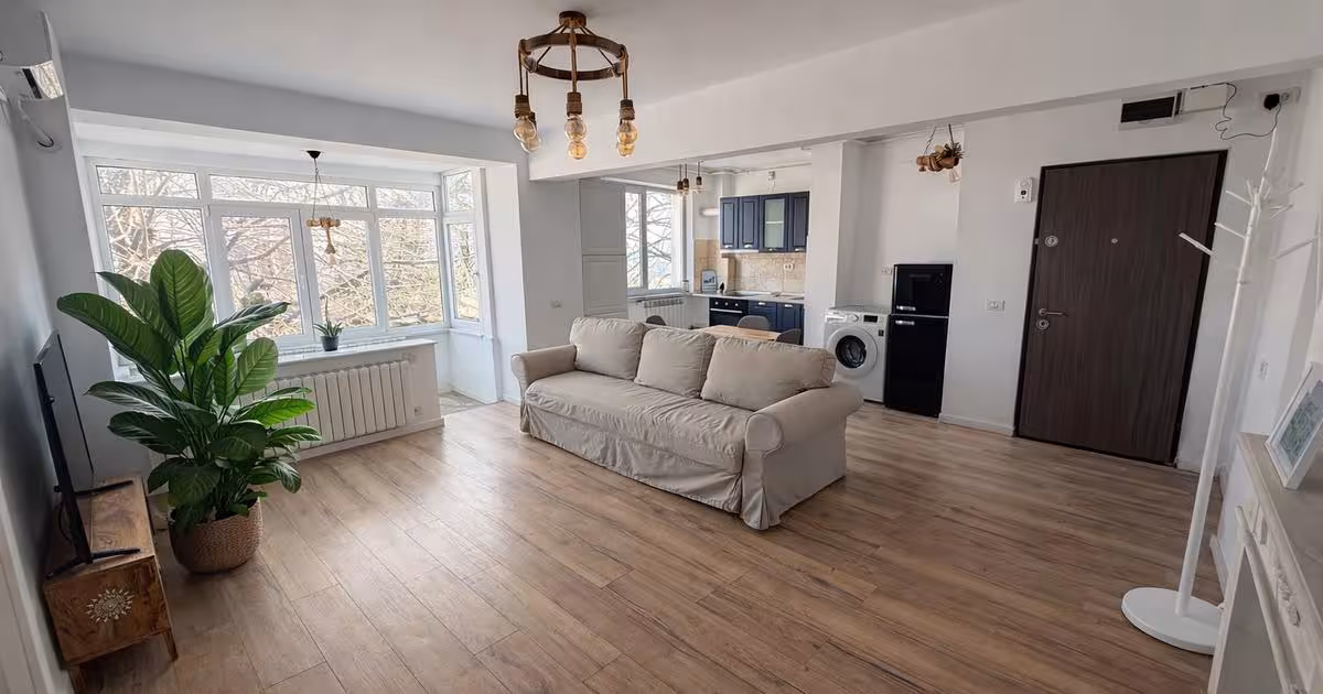 Apartament semidecomandat cu 2 camere în zona Peninsula, Constanța