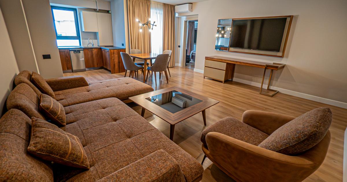 Apartament semidecomandat cu 2 camere în zona Tomis Nord, Constanța