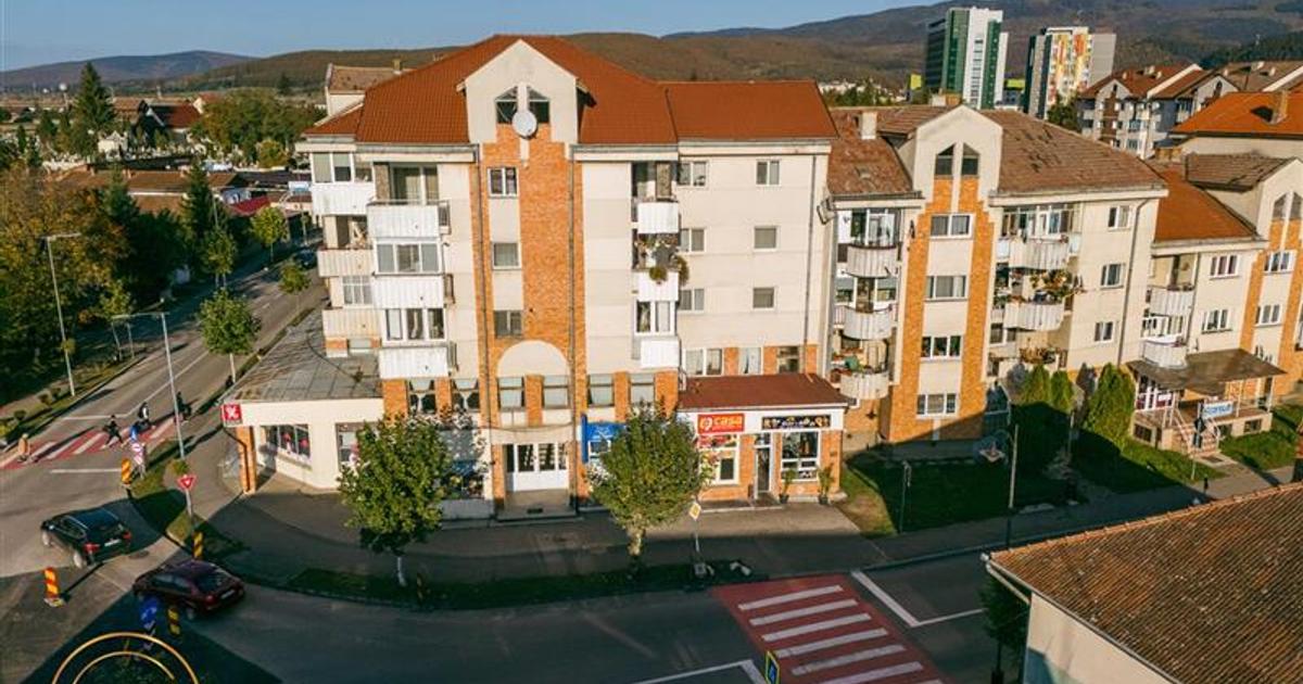Apartament decomandat cu 18 camere în zona Central, Covasna