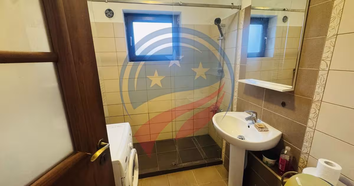 Apartament decomandat cu 32 camere în zona Central, Craiova