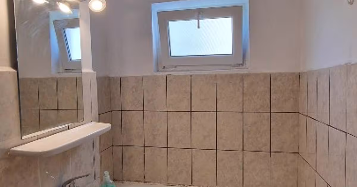 Apartament semidecomandat cu 4 camere în zona Craiovița Nouă, Craiova