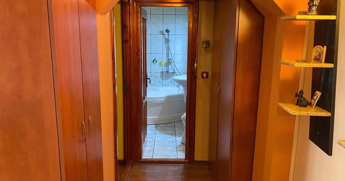 Apartament semidecomandat cu 2 camere în zona 22 Decembrie, Deva