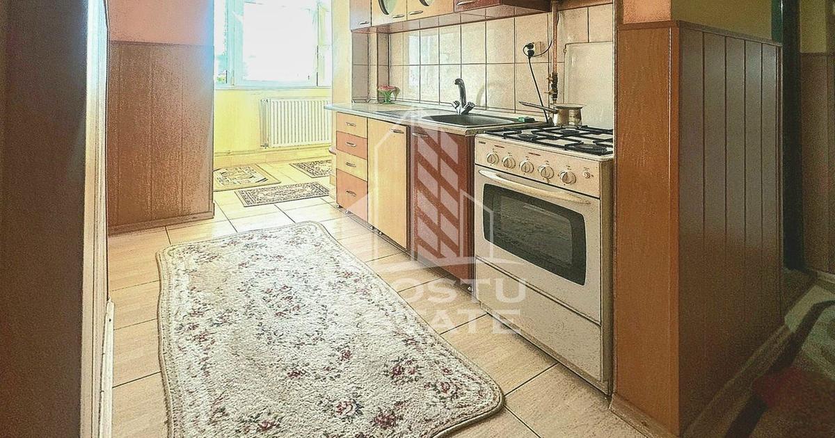 Apartament decomandat cu 2 camere în zona Dacia, Deva