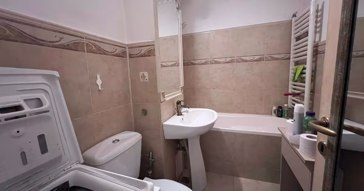 Apartament decomandat cu 2 camere în zona Decebal, Deva
