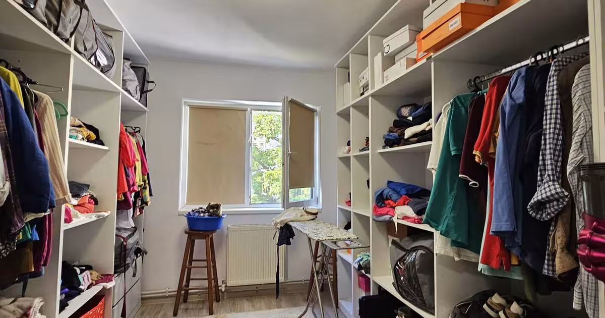 Apartament semidecomandat cu 4 camere în zona Gojdu, Deva