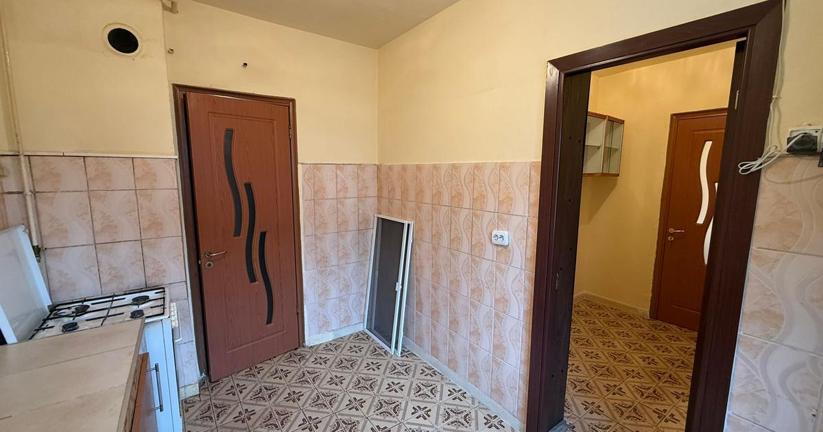 Apartament circular cu 3 camere în zona Minerul, Deva