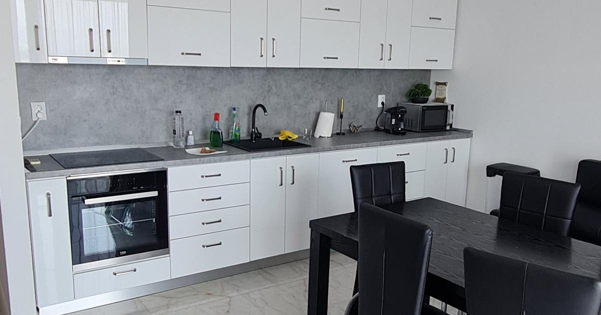 Apartament decomandat cu 3 camere în zona Piața Centrală, Deva