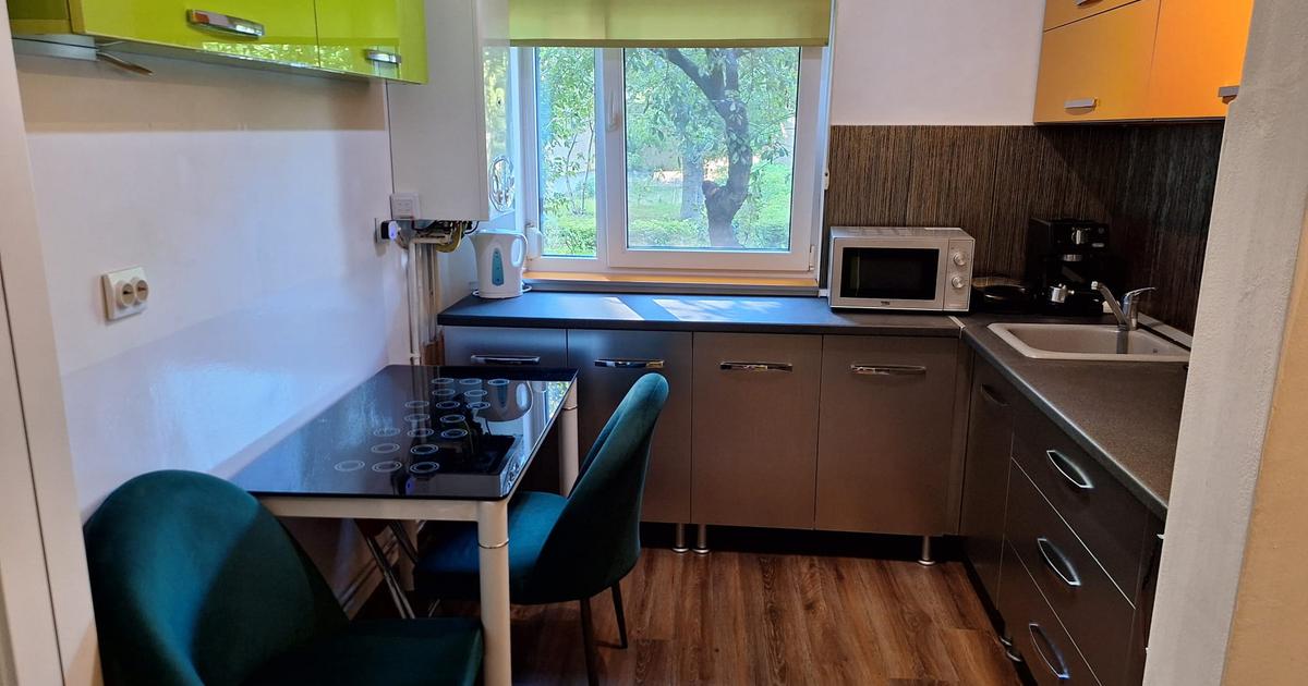 Apartament semidecomandat cu 2 camere în zona Piața Centrală, Deva