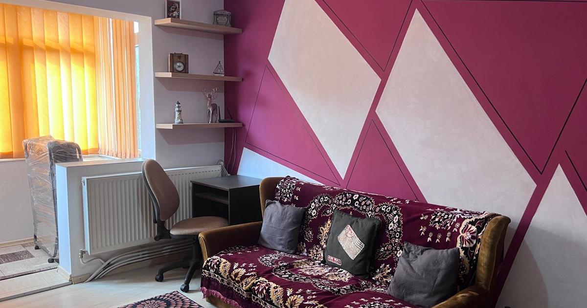 Apartament semidecomandat cu 3 camere în zona Uzo Balcan, Deva