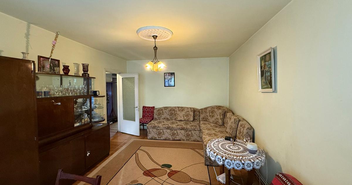 Apartament decomandat cu 3 camere în zona Zarand, Deva