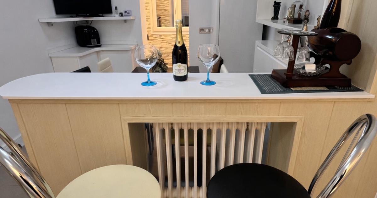 Apartament decomandat cu 3 camere în zona Central, Drăgășani