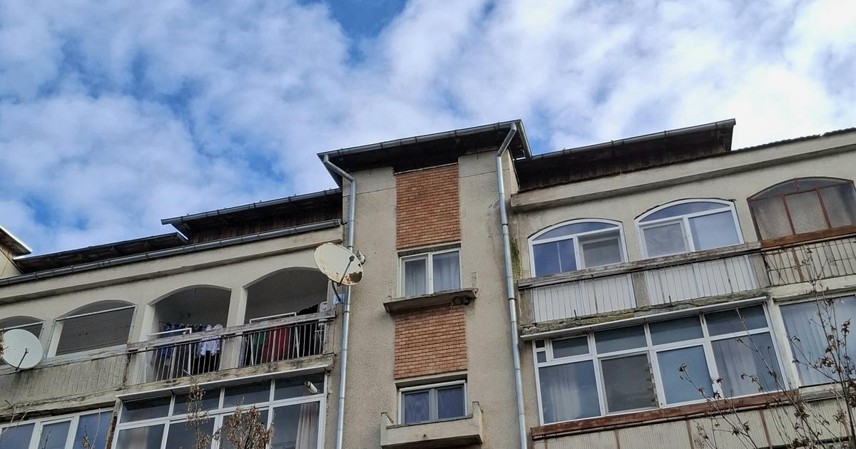 Apartament decomandat cu 4 camere în zona Ultracentral, Drăgășani