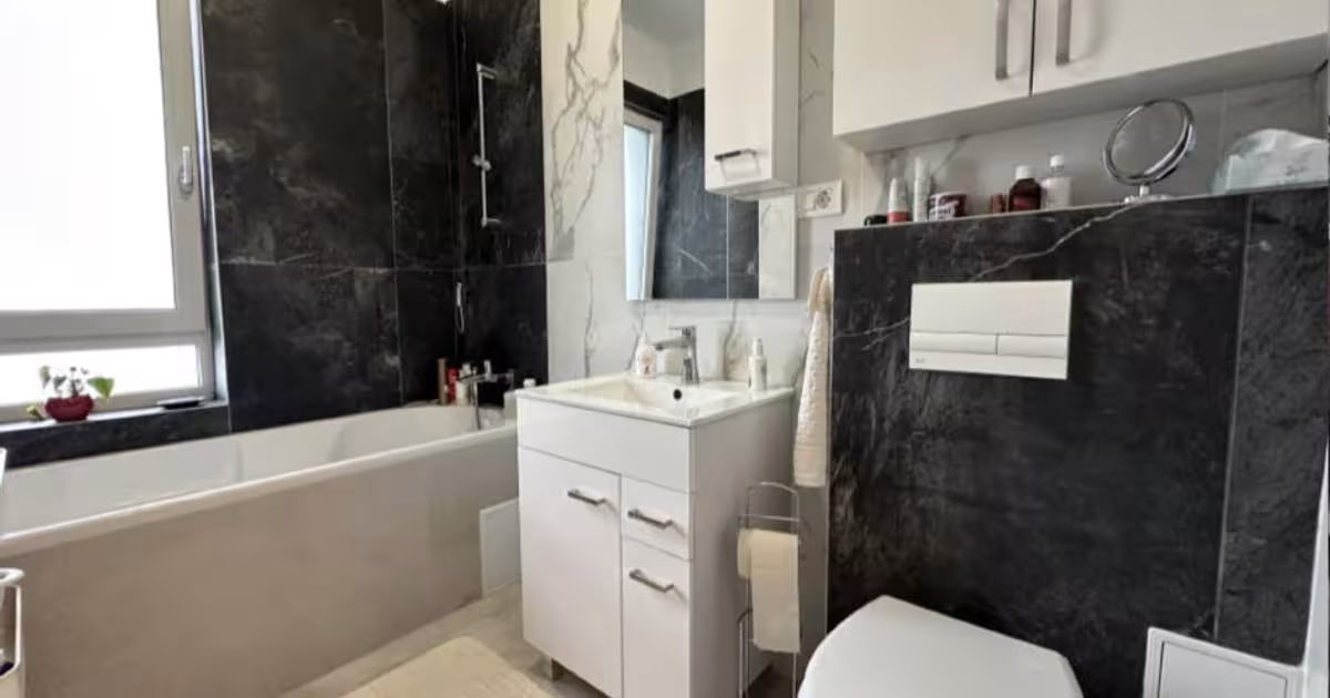 Apartament semidecomandat cu 2 camere în Dumbrăvița