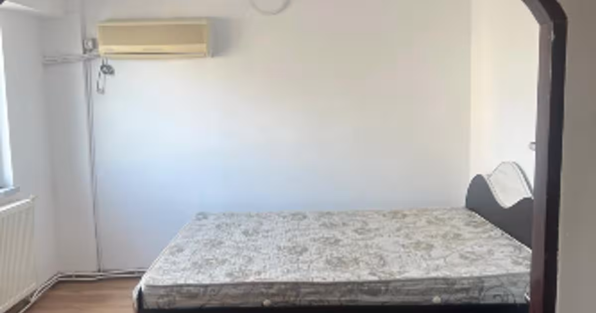 Apartament semidecomandat cu 4 camere în Fălticeni