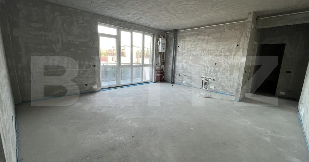 Apartament semidecomandat cu 3 camere în Florești