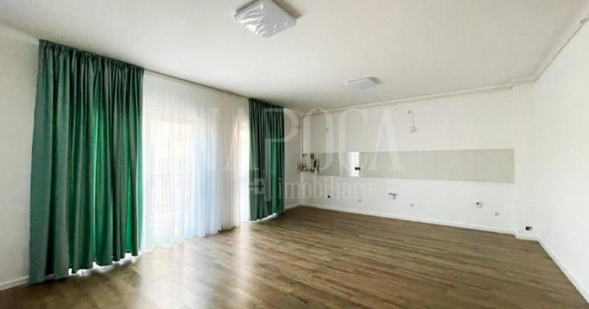 Apartament semidecomandat cu 3 camere în Florești