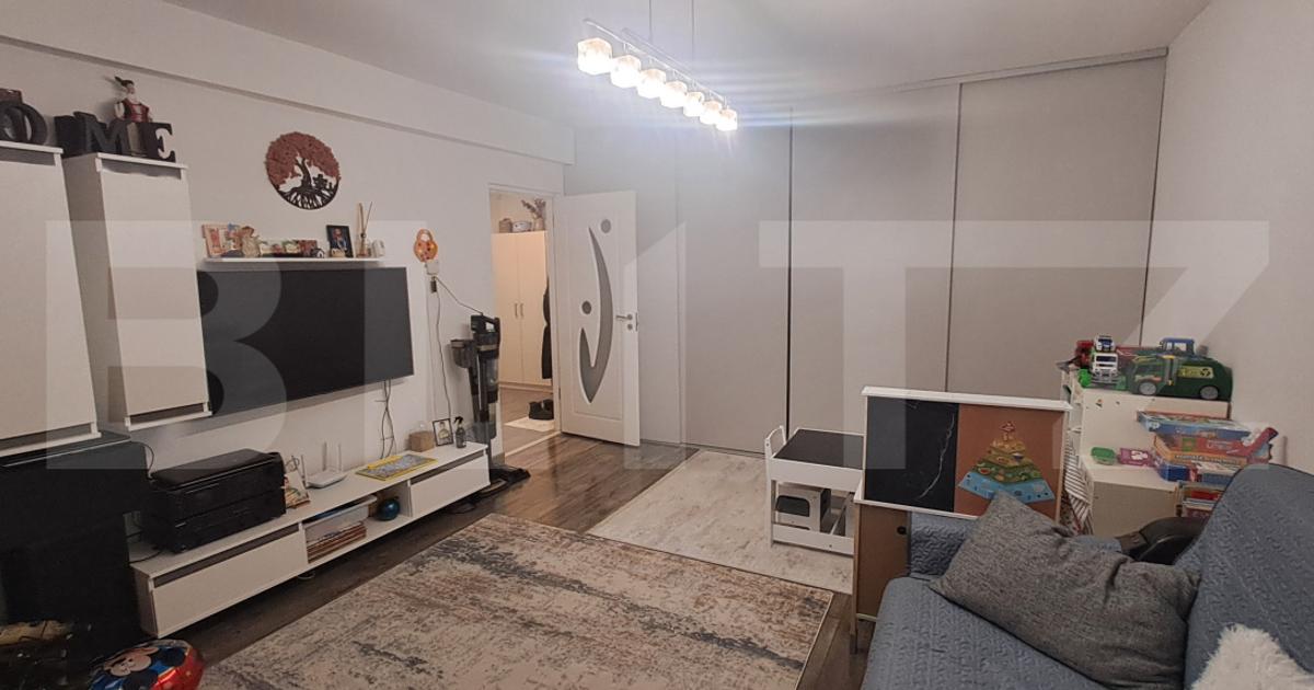 Apartament decomandat cu 2 camere în Florești