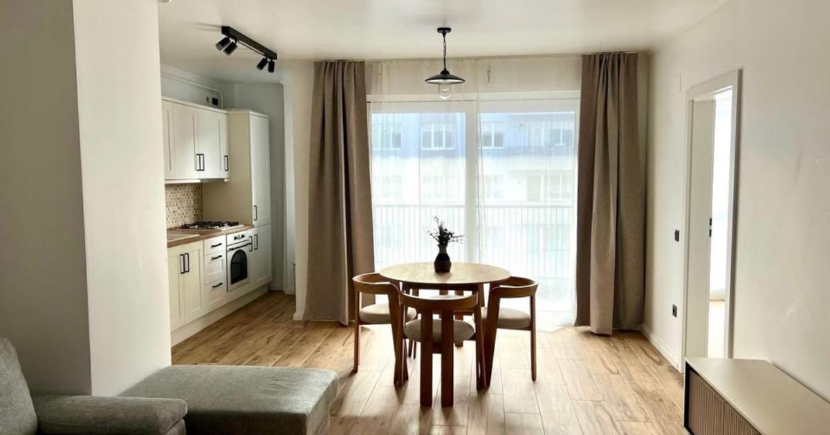 Apartament semidecomandat cu 2 camere în Florești
