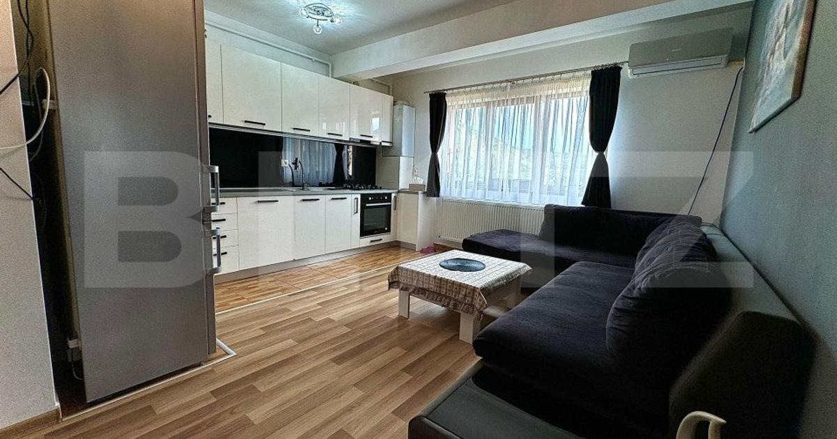 Apartament semidecomandat cu 3 camere în Florești