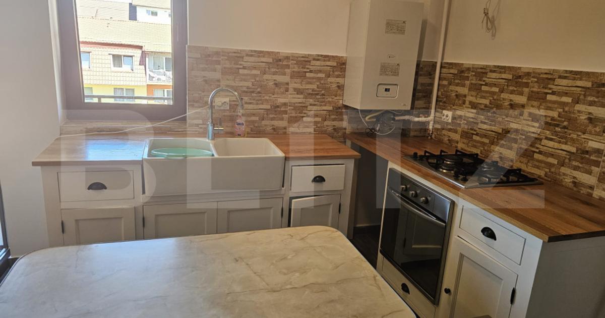 Apartament semidecomandat cu 3 camere în Florești