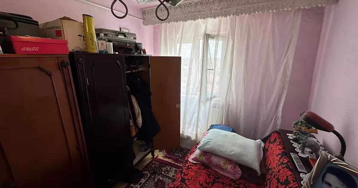 Apartament decomandat cu 3 camere în zona Bahne, Focșani