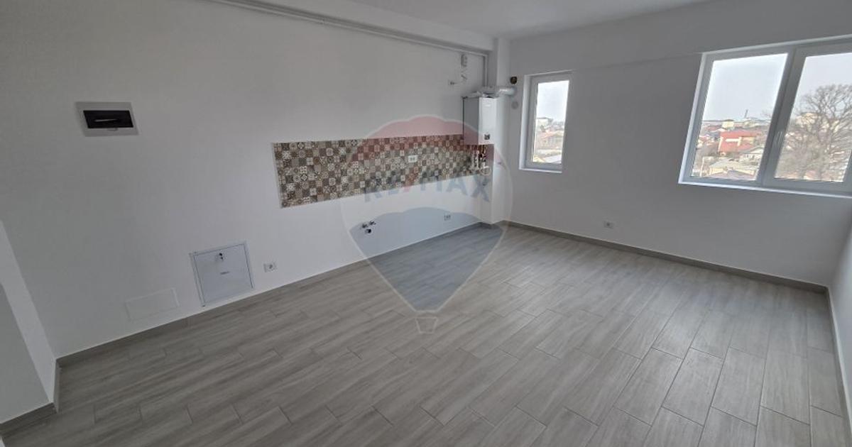 Apartament decomandat cu 2 camere în zona Central, Focșani