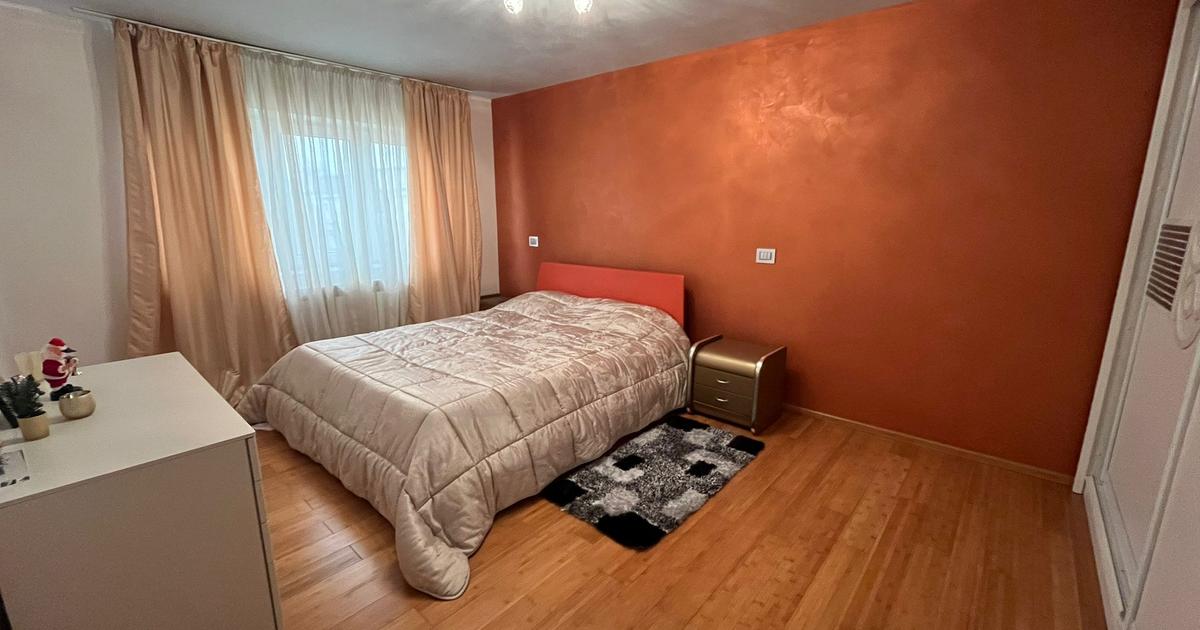 Apartament decomandat cu 3 camere în zona Central, Focșani