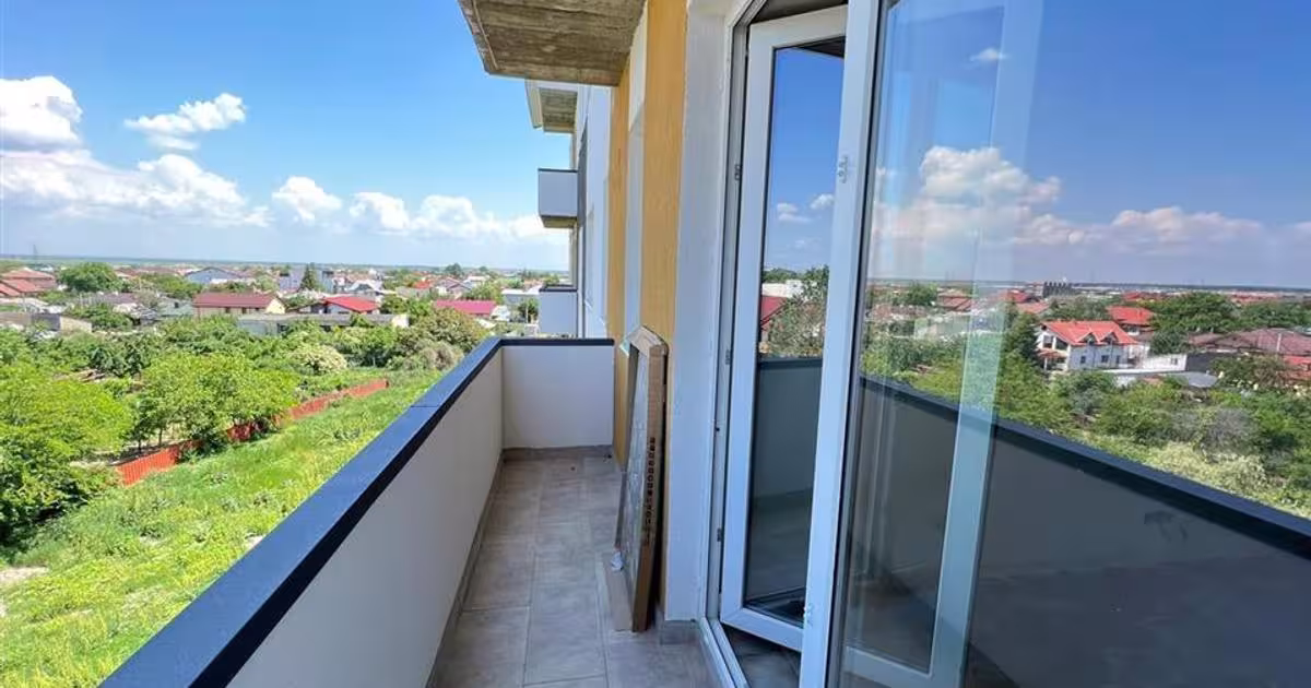 Apartament decomandat cu 2 camere în zona Est, Focșani