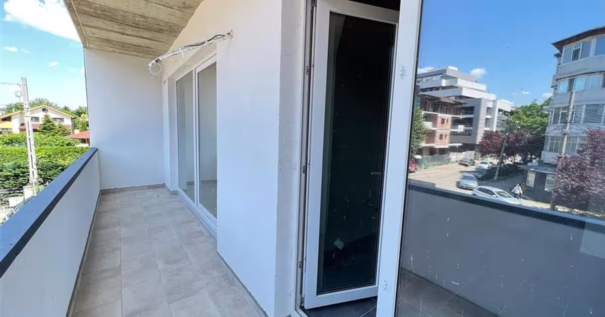 Apartament decomandat cu 3 camere în zona Est, Focșani