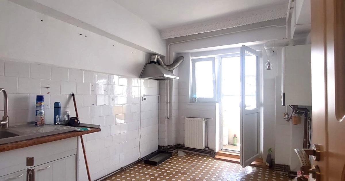 Apartament decomandat cu 4 camere în zona Ultracentral, Focșani