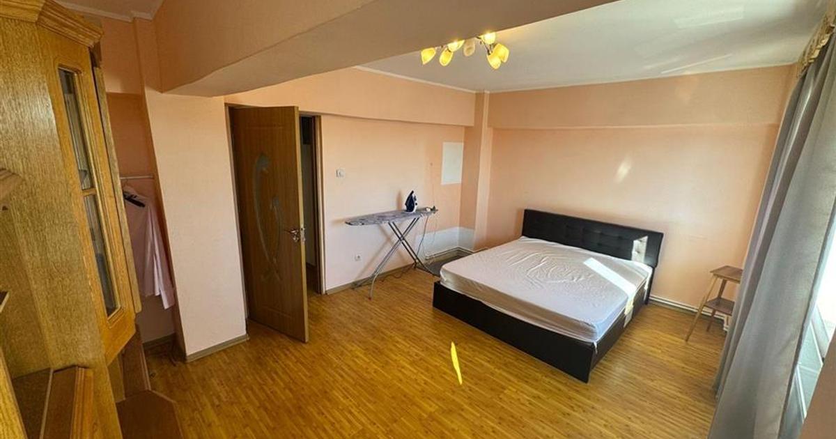 Apartament decomandat cu 2 camere în zona Vest, Focșani
