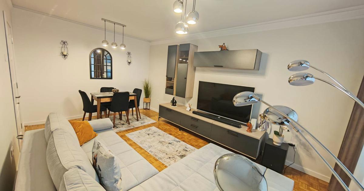 Apartament decomandat cu 2 camere în zona Central, Galați