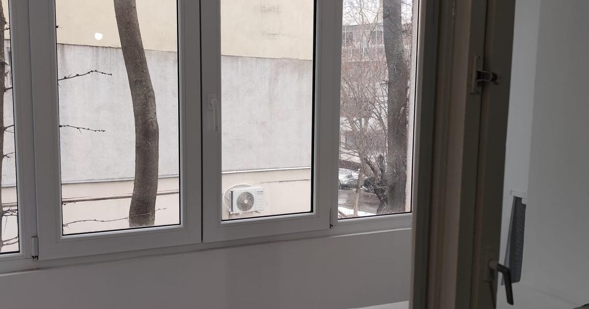 Apartament decomandat cu 3 camere Galați