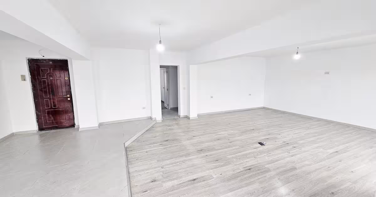 Apartament decomandat cu 4 camere Galați