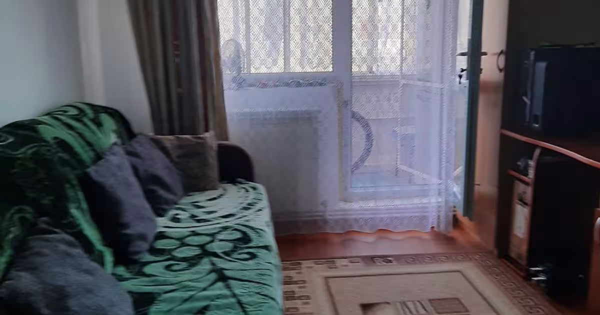 Apartament decomandat cu 4 camere în zona Micro 17, Galați