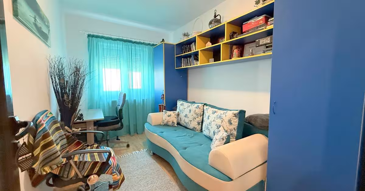 Apartament decomandat cu 3 camere în zona Micro 17, Galați