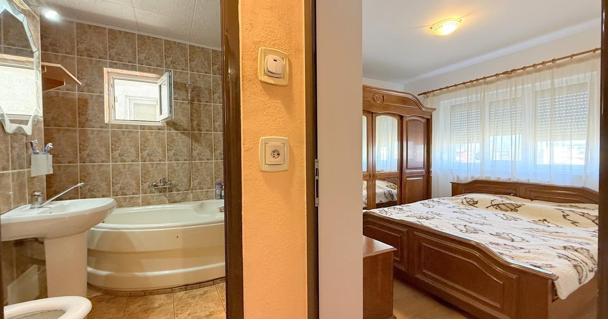 Apartament decomandat cu 3 camere în zona Micro 17, Galați