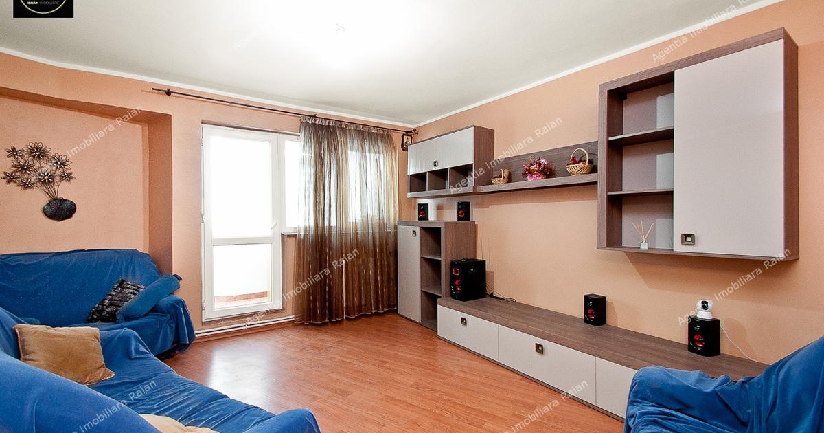 Apartament decomandat cu 4 camere în zona Micro 18, Galați