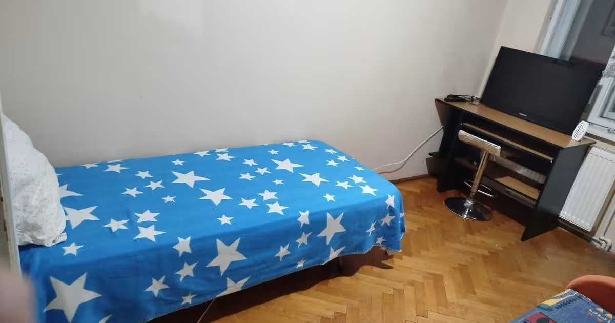 Apartament decomandat cu 3 camere în zona Piața Centrală, Galați