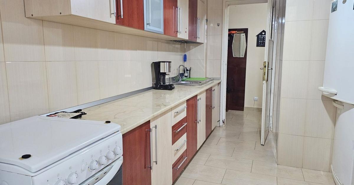 Apartament decomandat cu 3 camere în zona Piața Centrală, Galați