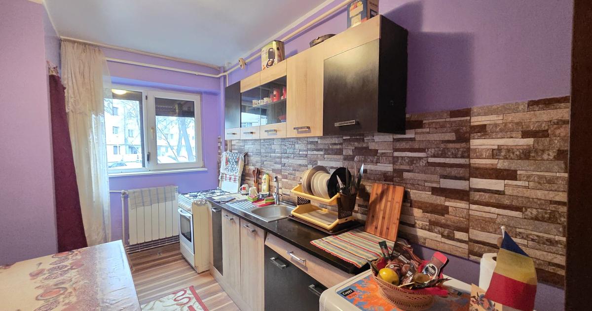 Apartament decomandat cu 2 camere în zona Siderurgiștilor, Galați