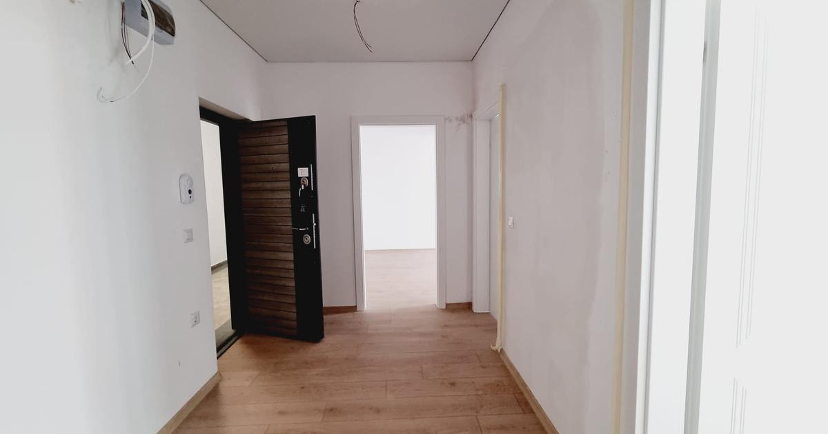 Apartament decomandat cu 3 camere în zona Țiglina 2, Galați