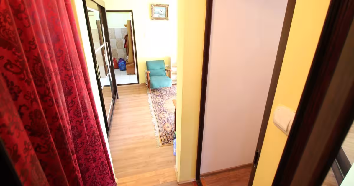 Apartament semidecomandat cu 2 camere în zona Ultracentral, Galați